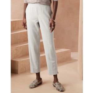 NWT! BANANA REPUBLIC Hayden Taper Pant in Light Heather Gray Women's Size 12